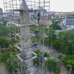 Parque Evaldo Cruz: Obelisco passa por tratamento e pintura para preservação do histórico monumento.